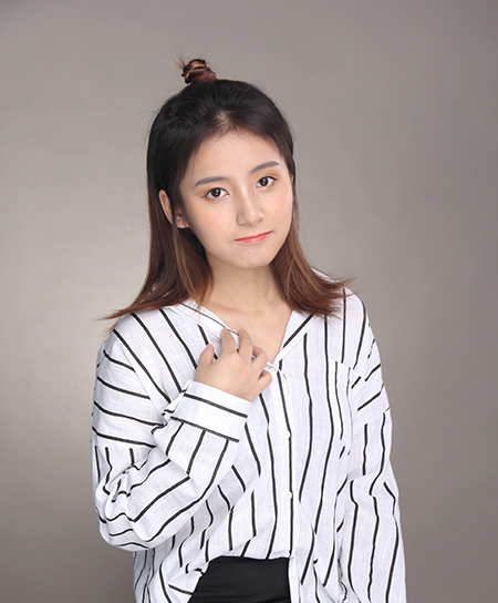 1557040688936195.jpg 郑经诗宣传照.jpg